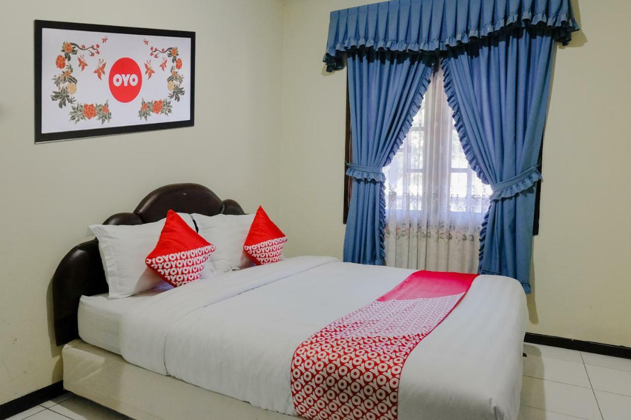 Oyo 940 Telaga Mas International Hotell Sarangan Eksteriør bilde