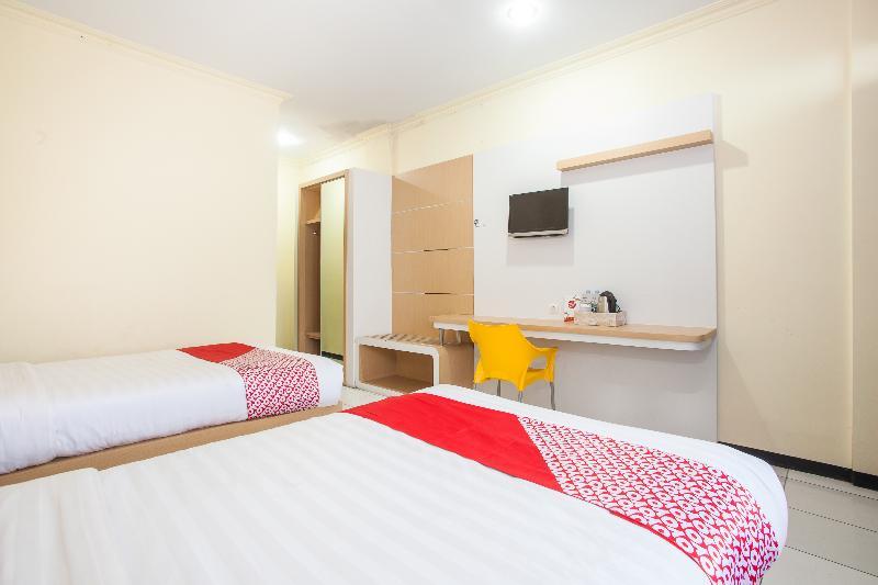 Oyo 940 Telaga Mas International Hotell Sarangan Eksteriør bilde