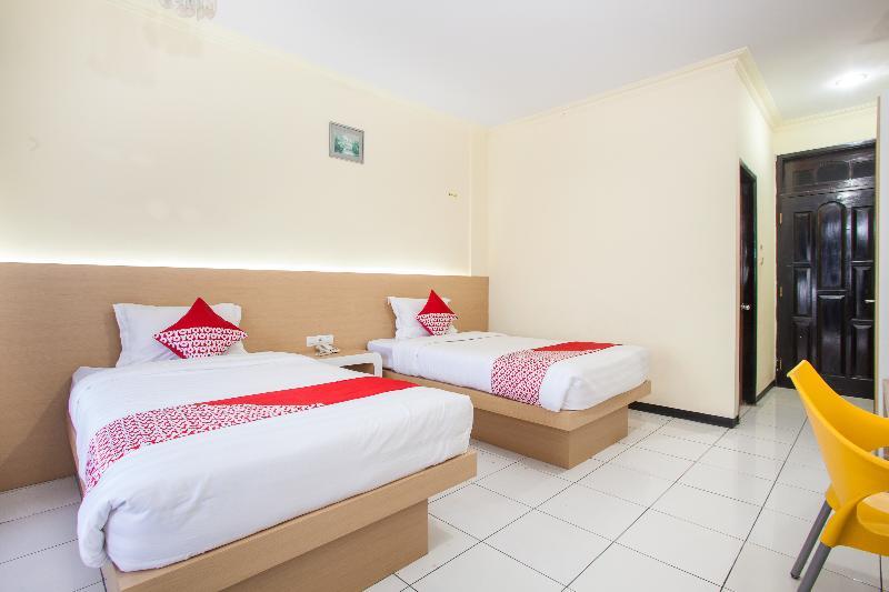 Oyo 940 Telaga Mas International Hotell Sarangan Eksteriør bilde